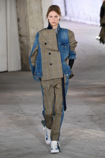 Look 24